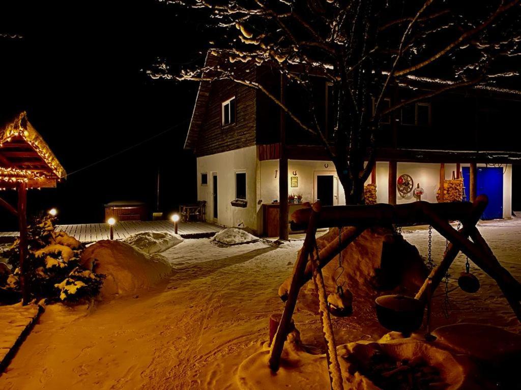 Guesthouse, Sauna & Jacuzzi In Gauja Valley - Kakukalns Straupe Exterior foto